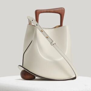 Culbia Shoulder Handbag Bucket Bag White with Wooden Handle